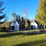 Zywiolowo - W Stylu Stodoly Z Placem Zabaw I Stawem - Ziemia Vakantiehuis Parchowo