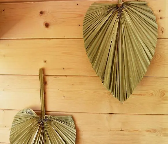 Semesterbostad Zywiolowo - W Stylu Stodoly Z Placem Zabaw I Stawem - Ziemia *