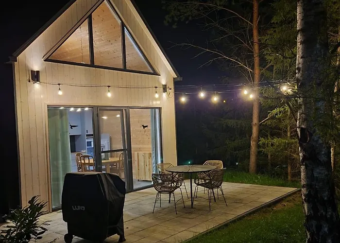 Semesterbostad Zywiolowo - W Stylu Stodoly Z Placem Zabaw I Stawem - Ziemia