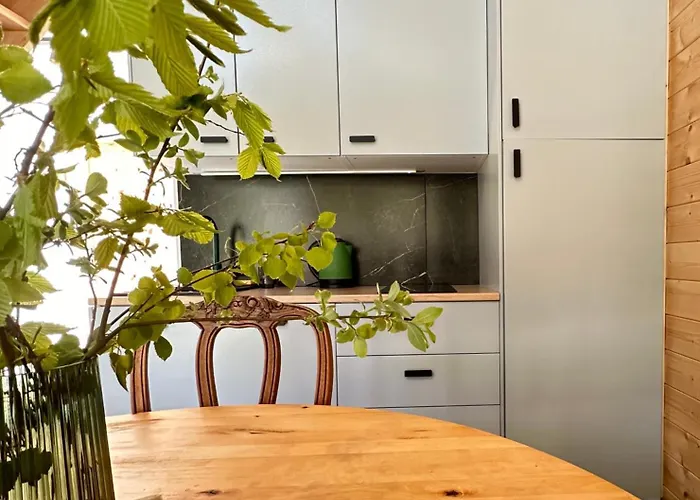 Semesterbostad Zywiolowo - W Stylu Stodoly Z Placem Zabaw I Stawem - Ziemia *