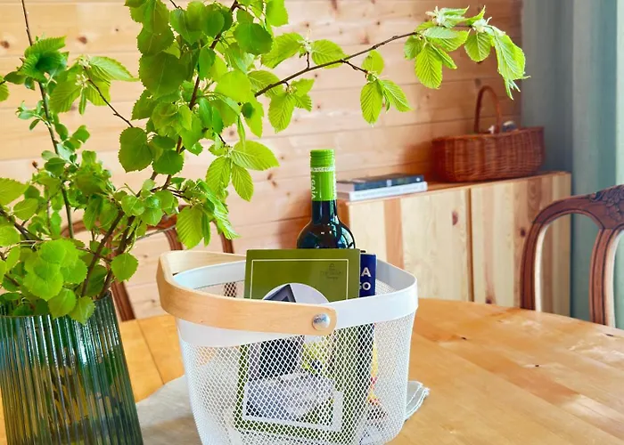 Semesterbostad Zywiolowo - W Stylu Stodoly Z Placem Zabaw I Stawem - Ziemia